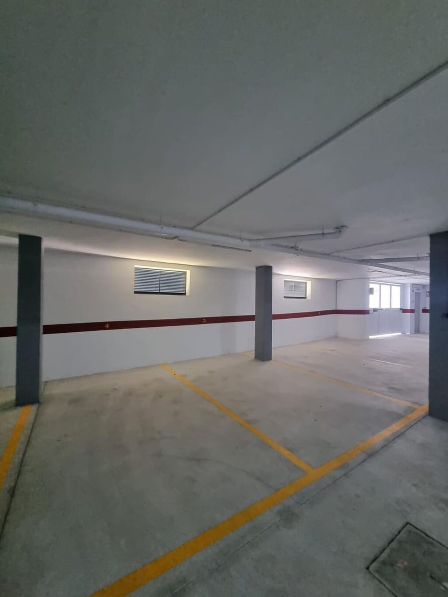 3 soverom Leilighet til salgs i Nerja med svømmebasseng garasje - € 449 000 (Ref: 9880737)