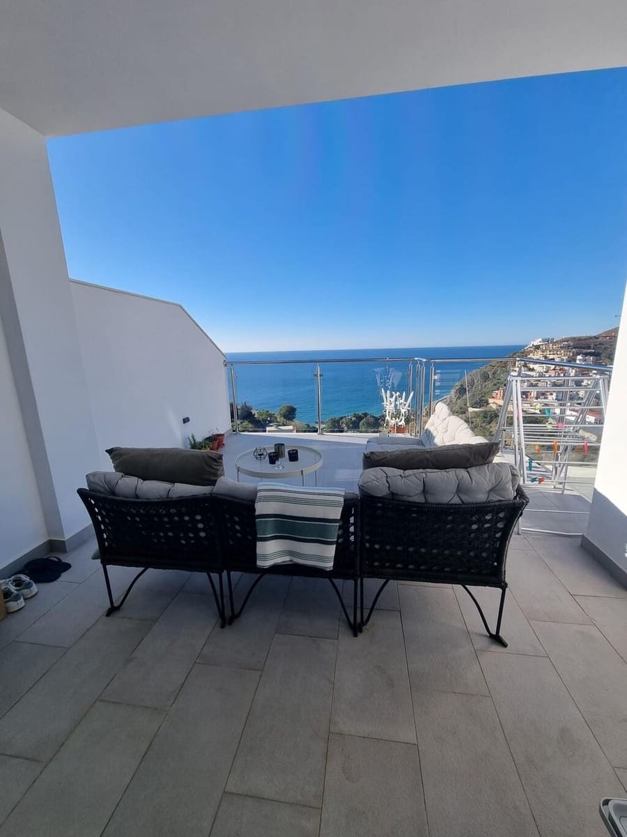 3 soverom Leilighet til salgs i Nerja med svømmebasseng garasje - € 449 000 (Ref: 9880737)