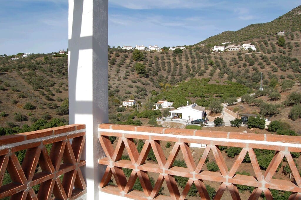 2 slaapkamer Finca/Landhuis te koop in Torrox met zwembad - € 295.000 (Ref: 9959381)