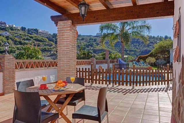 3 soveværelse Finca/Landehus til salg i Frigiliana med swimmingpool - € 480.000 (Ref: 9966304)