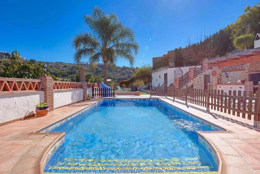 3 soverom Finca/Herregård til leie i Frigiliana med svømmebasseng - € 1 800 (Ref: 9966305)