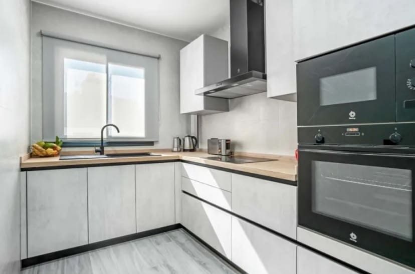 3 soverom Hus til leie i Nerja med svømmebasseng - € 2 200 (Ref: 9972983)