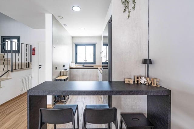 3 soverom Hus til leie i Nerja med svømmebasseng - € 2 200 (Ref: 9972984)