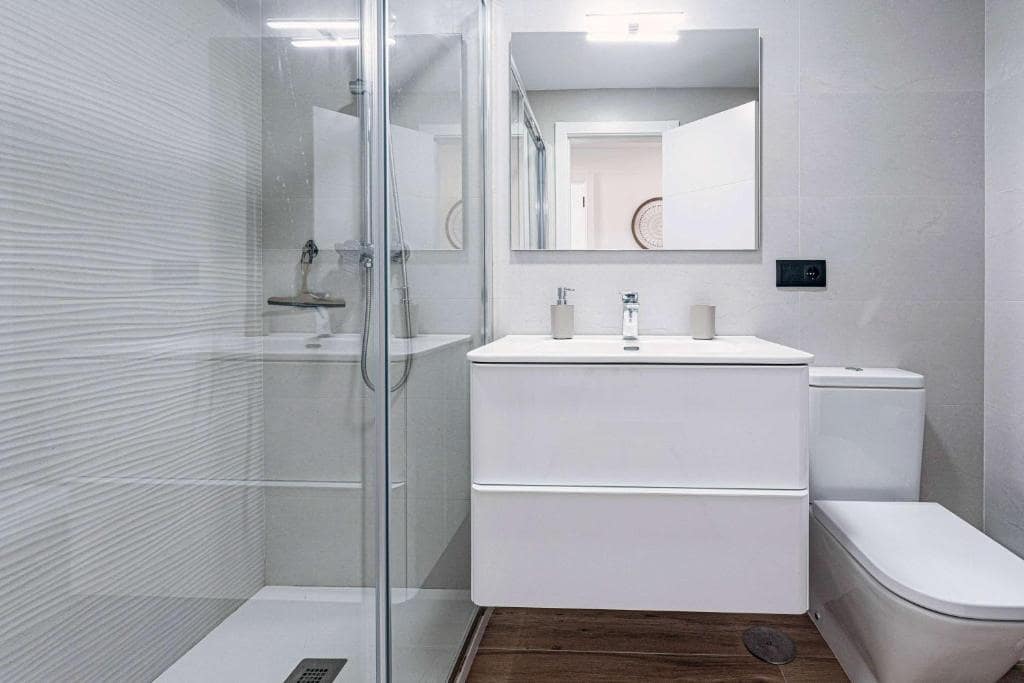 3 soverom Hus til leie i Nerja med svømmebasseng - € 2 200 (Ref: 9972984)