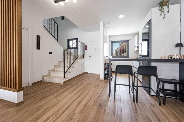 3 soverom Hus til leie i Nerja med svømmebasseng - € 2 200 (Ref: 9972984)