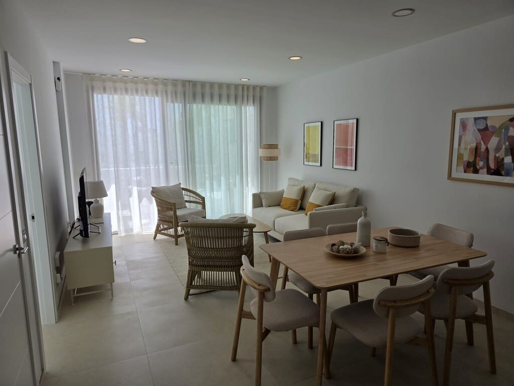 3 soverom Hus til leie i Nerja med svømmebasseng garasje - € 2 000 (Ref: 9972985)
