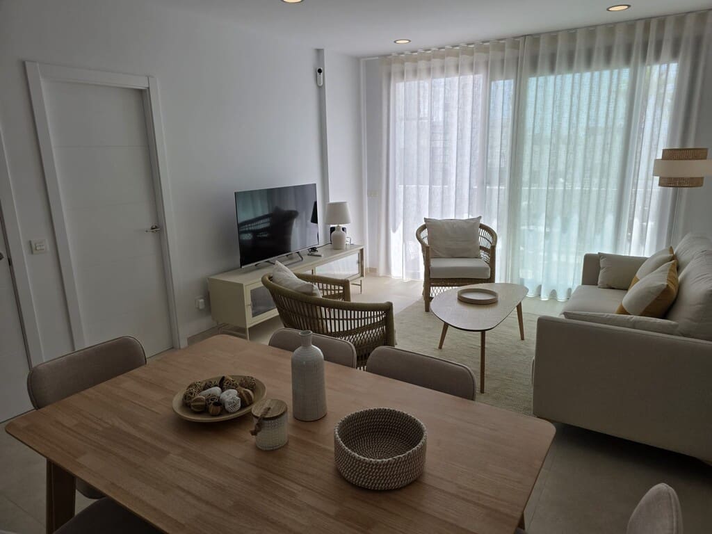 3 soverom Hus til leie i Nerja med svømmebasseng garasje - € 2 000 (Ref: 9972985)