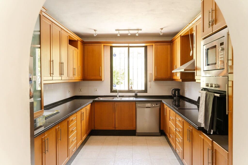 4 sovrum Villa att hyra i Maro med pool - 2 150 € (Ref: 9974985)