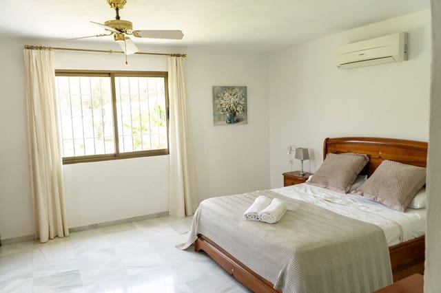 4 soverom Villa til leie i Maro, Nerja med svømmebasseng - € 2 150 (Ref: 9974985)