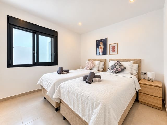 3 quarto Moradia para venda em San Pedro del Pinatar ciudad, San Pedro del Pinatar com piscina - 425 000 € (Ref: 10163395)