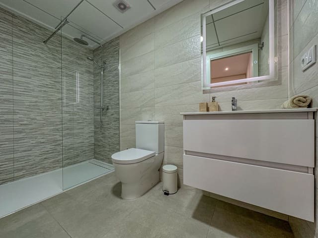 2 quarto Apartamento de Praia para arrendar em San Pedro del Pinatar - 900 € (Ref: 8704178)