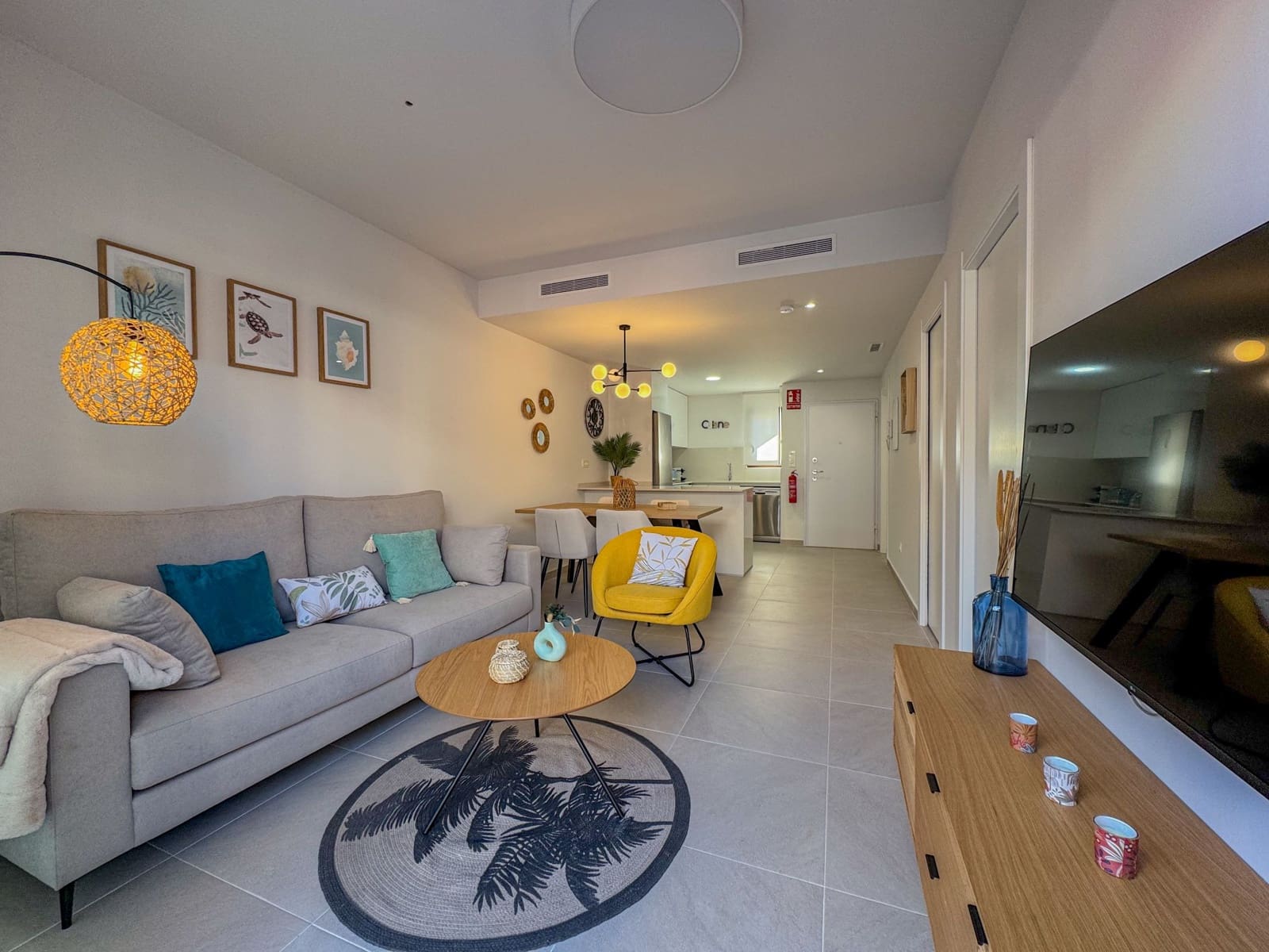 2 bedroom Beach Apartment for rent in San Pedro del Pinatar with pool - € 1,000 (Ref: 9278365)