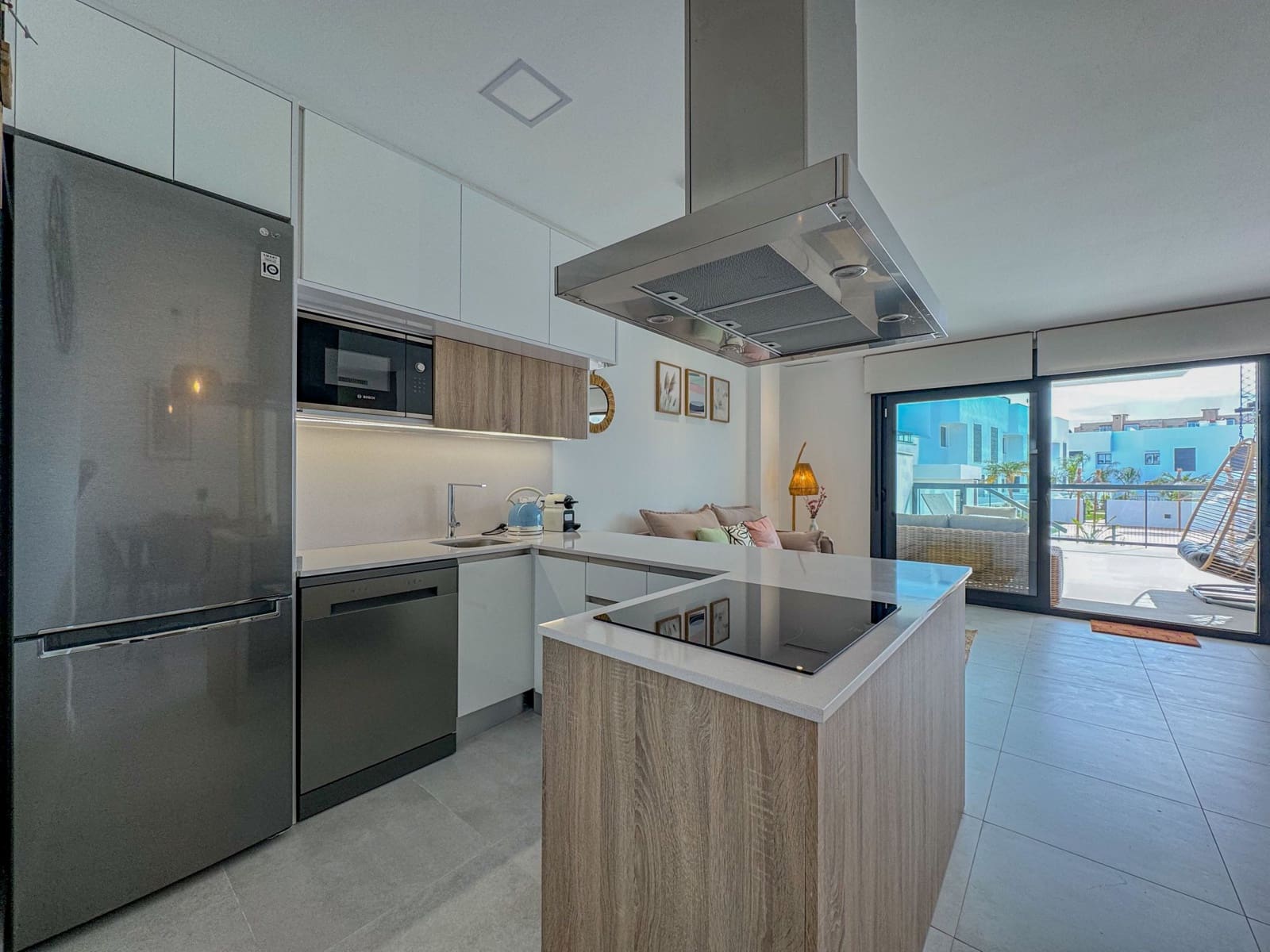 2 sypialnia Apartament przy plaży do wynajęcia w Pilar de la Horadada z basenem garażem - 1 200 € (Ref: 9278601)