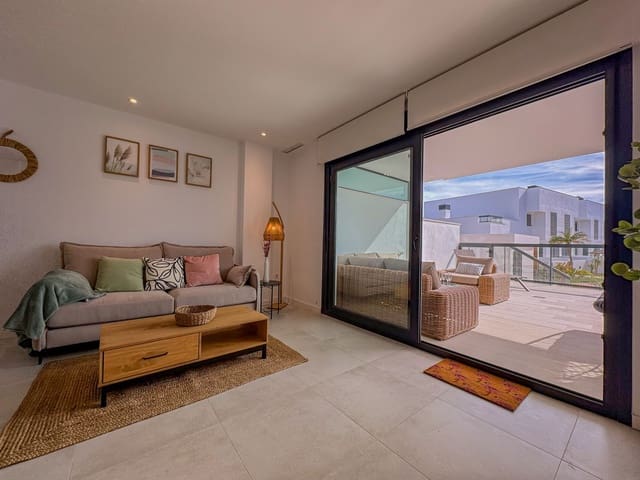 2 bedroom Beach Apartment for rent in El Mojon, Pilar de la Horadada with pool garage - € 1,200 (Ref: 9278601)