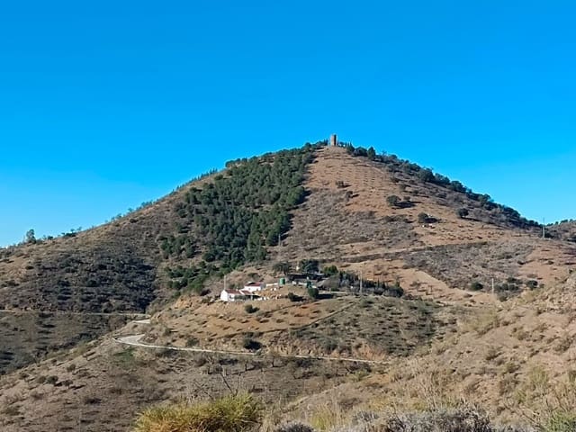 Finca/Herregård til salgs i Casabermeja - € 130 000 (Ref: 7995827)