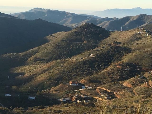 Finca/Herregård til salgs i Casabermeja - € 130 000 (Ref: 7995827)