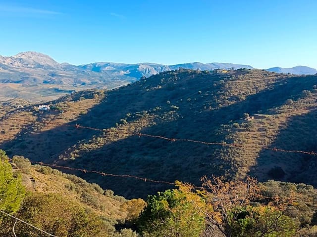 Finca/Herregård til salgs i Casabermeja - € 220 000 (Ref: 8002974)