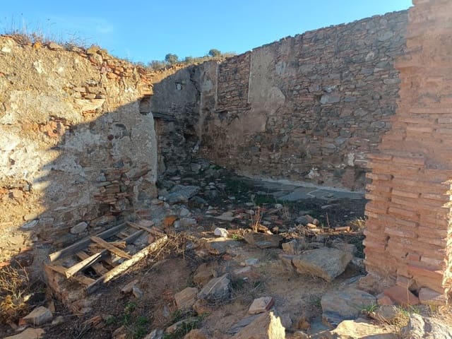 Finca/Herregård til salgs i Casabermeja - € 220 000 (Ref: 8002974)