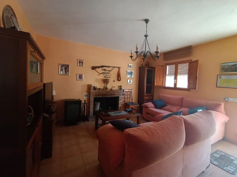 2 soveværelse Finca/Landehus til salg i Casabermeja med swimmingpool - € 240.000 (Ref: 8113759)