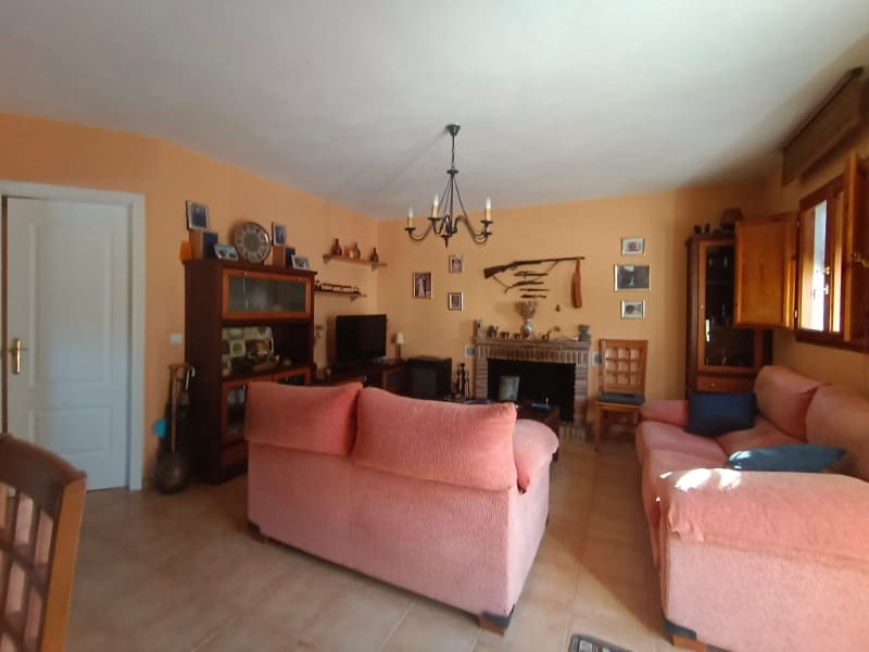 2 soveværelse Finca/Landehus til salg i Casabermeja med swimmingpool - € 240.000 (Ref: 8113759)