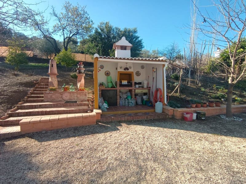 2 soveværelse Finca/Landehus til salg i Casabermeja med swimmingpool - € 240.000 (Ref: 8113759)