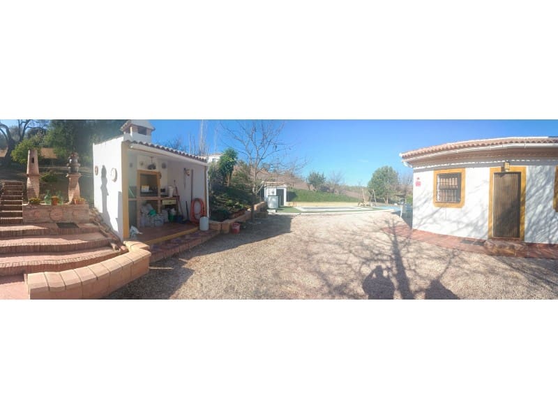 2 soveværelse Finca/Landehus til salg i Casabermeja med swimmingpool - € 240.000 (Ref: 8113759)