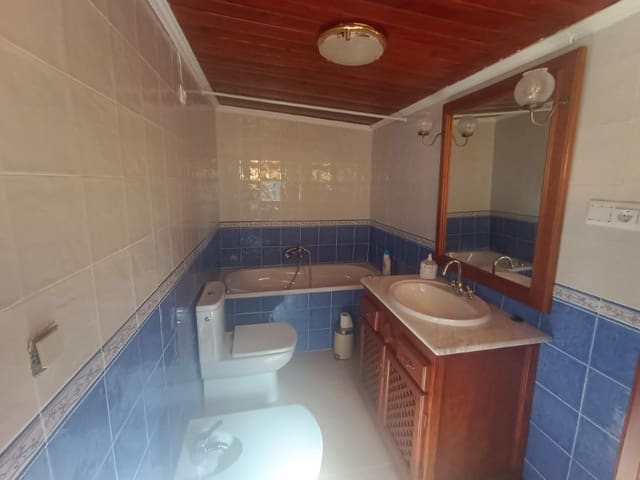 4 sypialnia Finka/Dom wiejski na sprzedaż w Casabermeja z garażem - 325 000 € (Ref: 8437639)