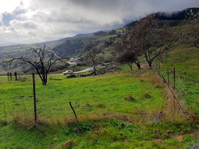 Building Plot for sale in Villanueva de la Concepcion - € 55,000 (Ref: 8537595)