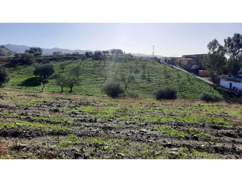 Grunde uden byggetilladelser til salg i Almogia - € 127.000 (Ref: 8697218)