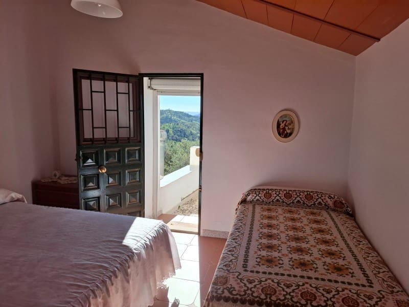 6 soveværelse Byhus til salg i Casabermeja - € 390.000 (Ref: 8727805)