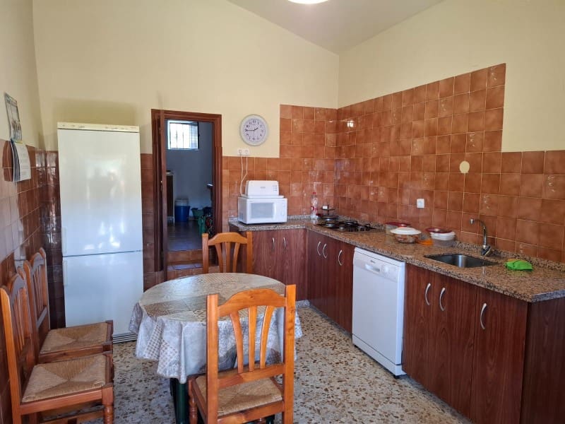 6 soveværelse Byhus til salg i Casabermeja - € 390.000 (Ref: 8727805)