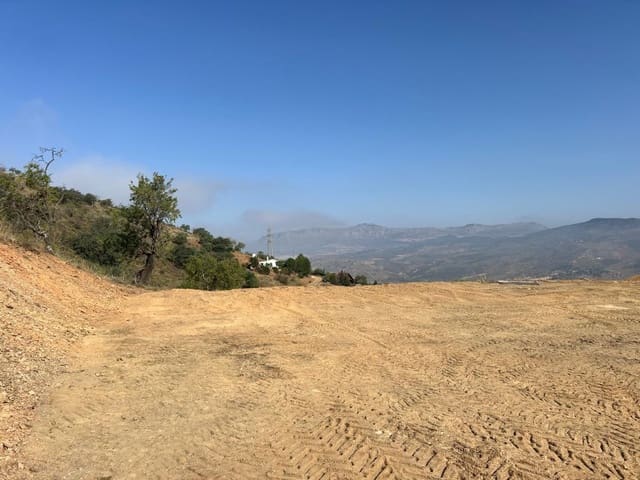 Finca/Herregård til salgs i Casabermeja - € 89 000 (Ref: 9372320)