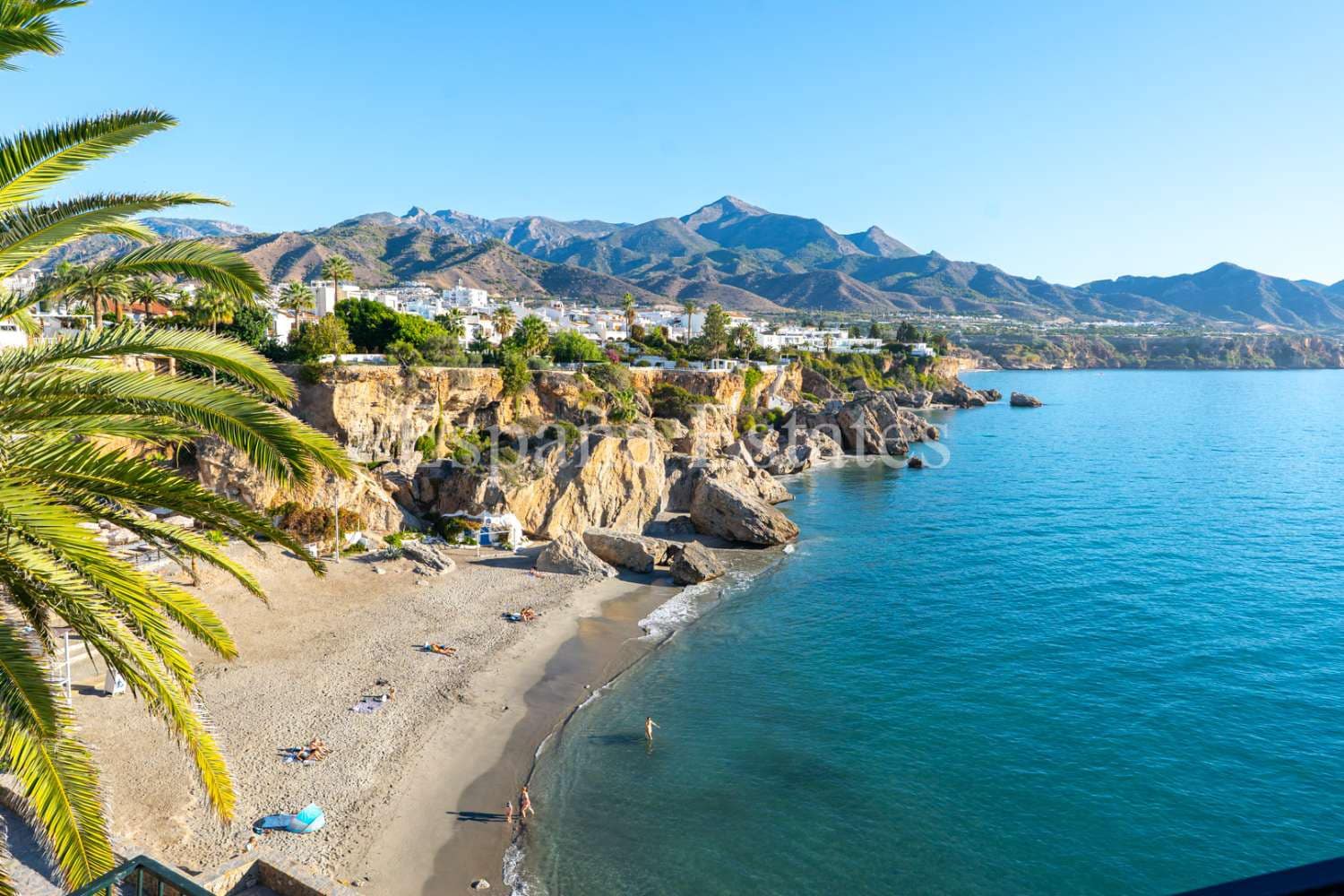 2 camera da letto Villetta a Schiera in vendita in Nerja con piscina garage - 649.000 € (Rif: 10042489)
