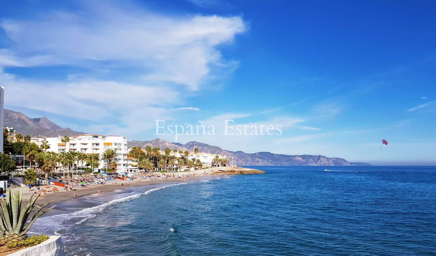 2 camera da letto Villetta a Schiera in vendita in Nerja con piscina garage - 649.000 € (Rif: 10042489)