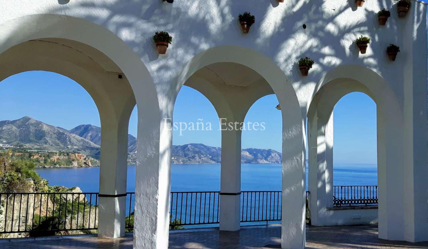 2 camera da letto Villetta a Schiera in vendita in Nerja con piscina garage - 649.000 € (Rif: 10042489)
