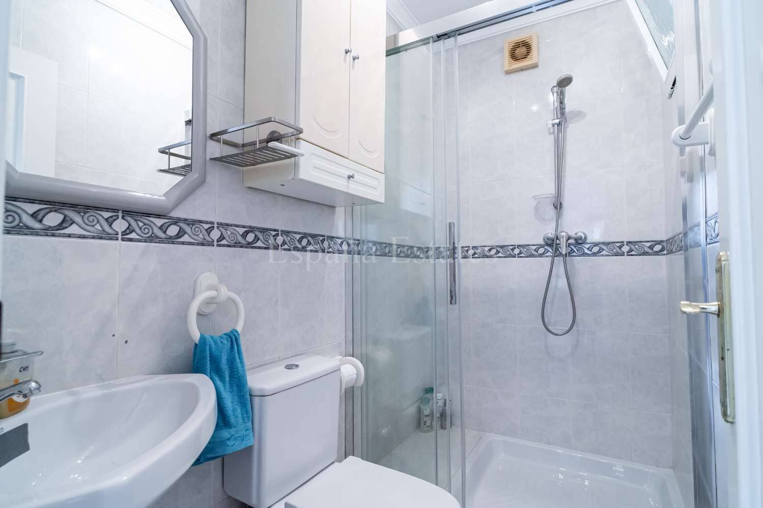2 slaapkamer Strandappartement te koop in El Penoncillo met zwembad - € 330.000 (Ref: 10085490)