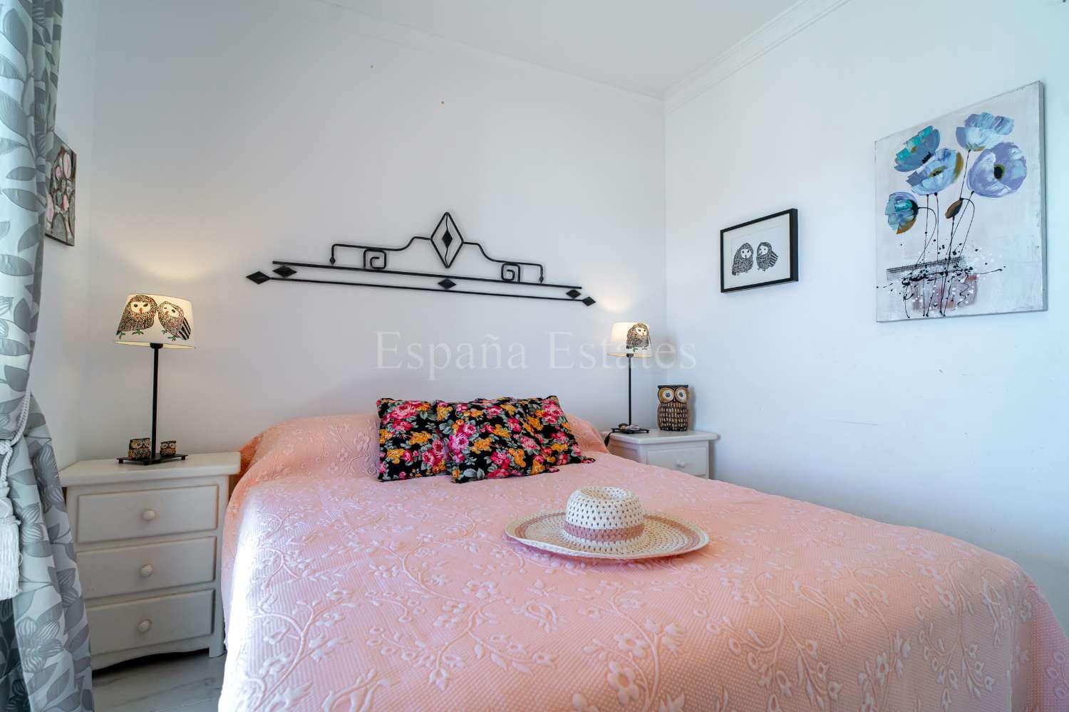 2 slaapkamer Strandappartement te koop in El Penoncillo met zwembad - € 330.000 (Ref: 10085490)