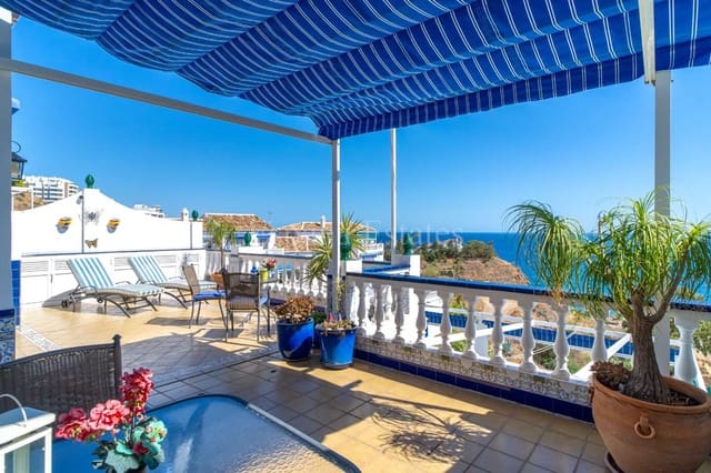 2 makuuhuone Ranta-asunto myytävänä paikassa El Peñoncillo, Torrox mukana uima-altaan - 330 000 € (Ref: 10085490)