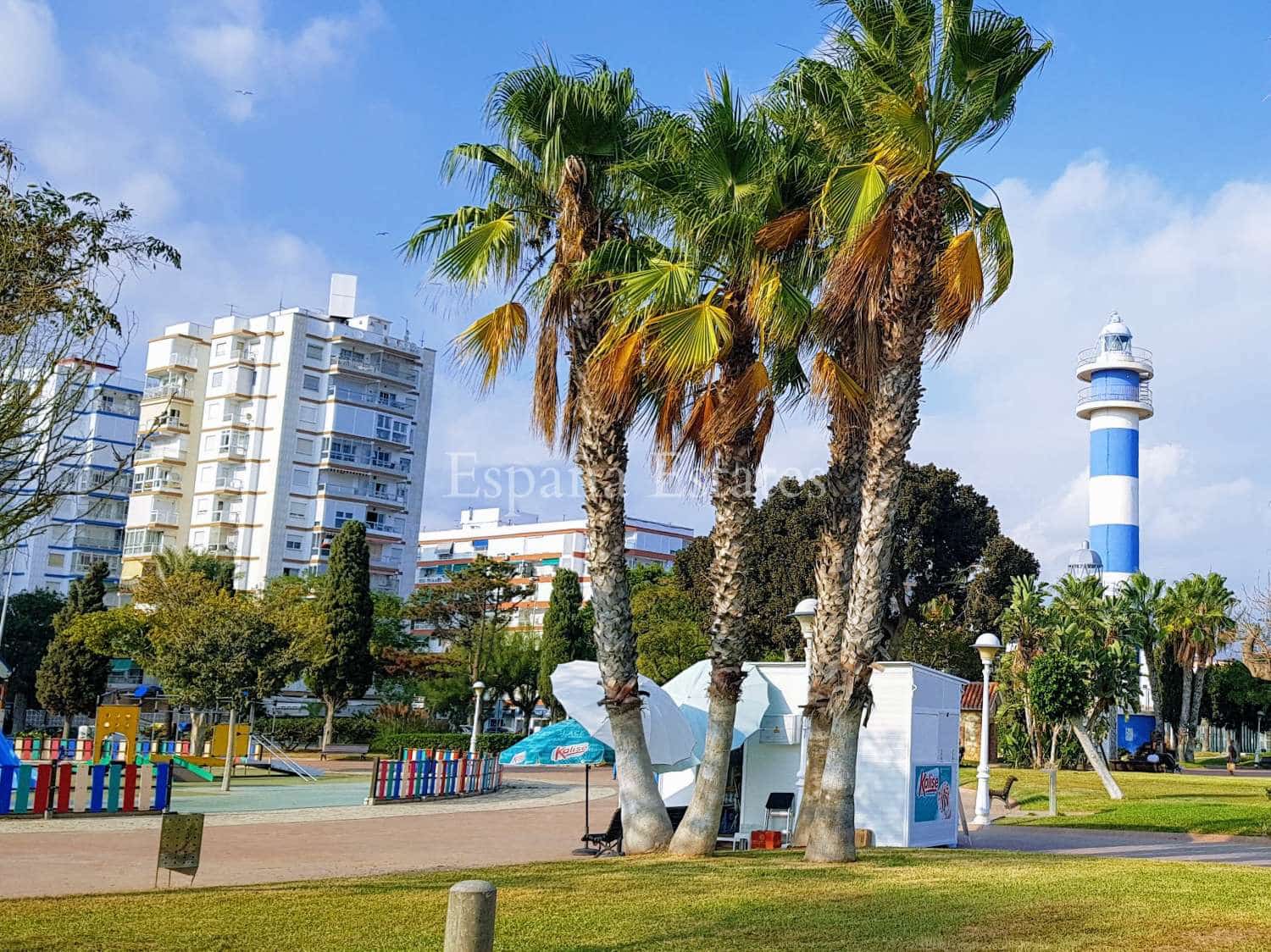 2 soveværelse Strandlejlighed til salg i Torre del Mar med swimmingpool garage - € 390.900 (Ref: 10139119)