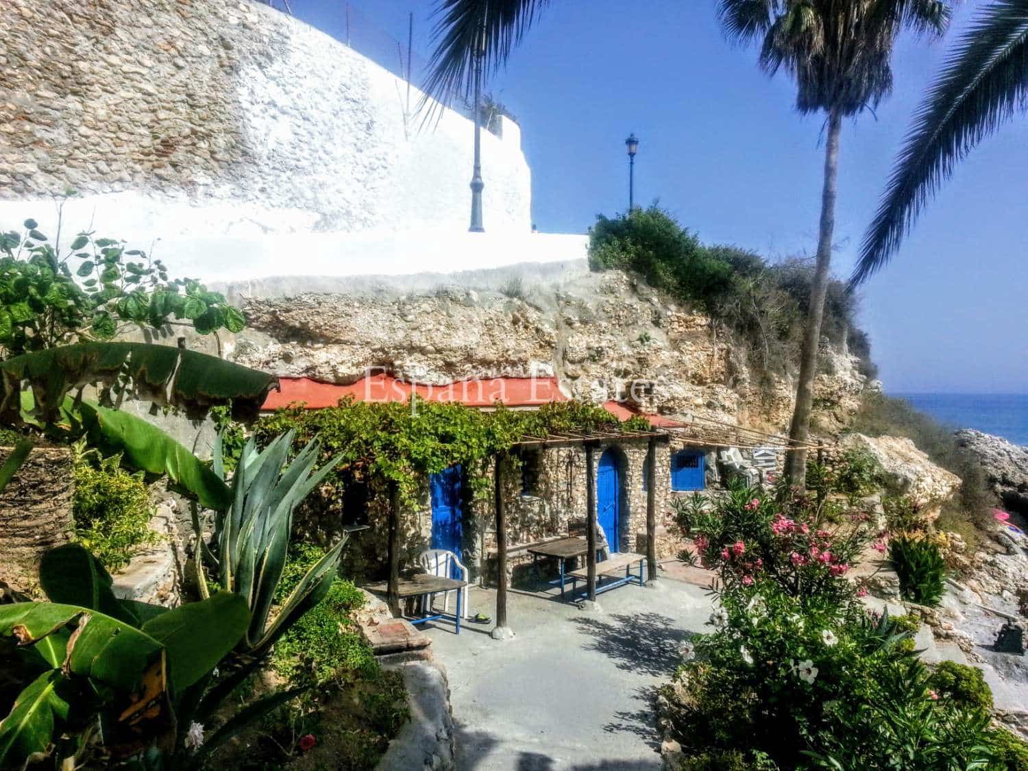 2 soverom Rekkehus til salgs i Nerja med svømmebasseng garasje - € 524 000 (Ref: 10166085)