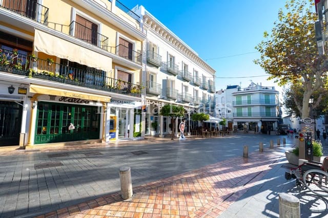 2 Zimmer Strandapartment zu verkaufen in Nerja mit Pool Garage - 327.500 € (Ref: 8770980)