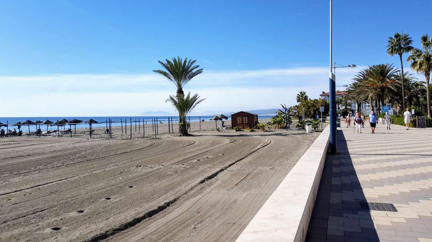 2 soveværelse Strandlejlighed til salg i Torrox Park med swimmingpool garage - € 235.000 (Ref: 9042007)