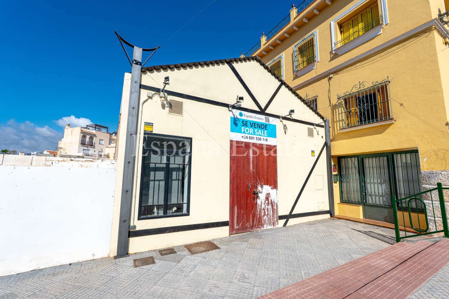 Erhverv til salg i Nerja - € 750.000 (Ref: 9102716)