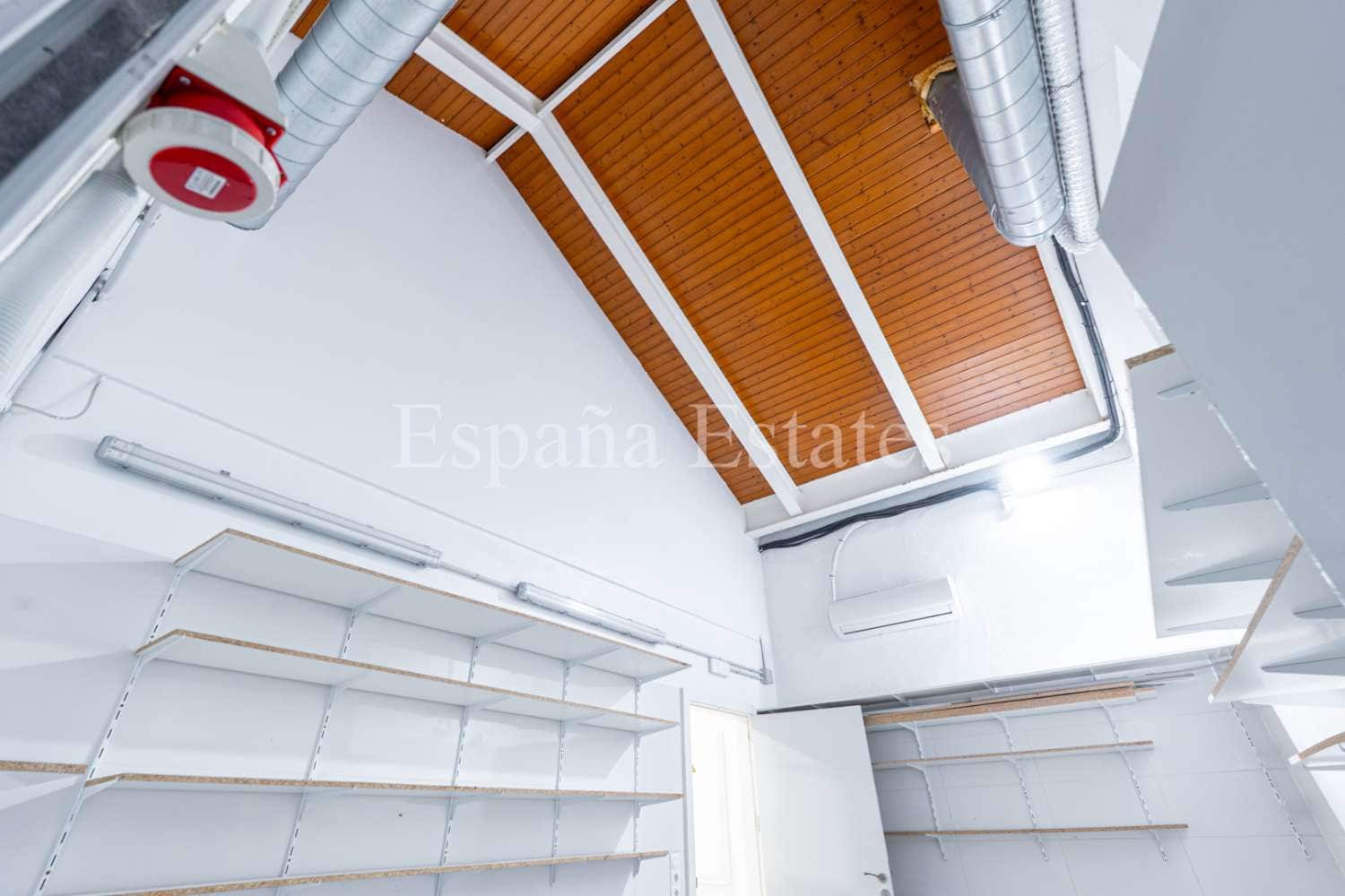 Erhverv til salg i Nerja - € 750.000 (Ref: 9102716)