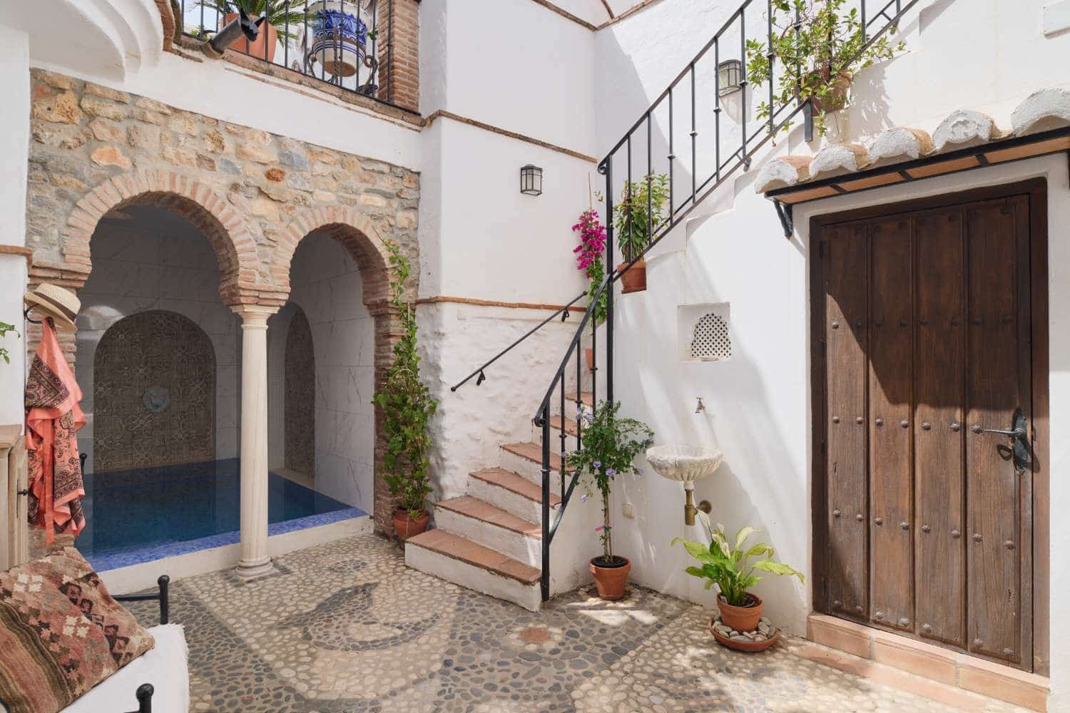 2 chambre Maison de Ville à vendre à Nerja avec piscine - 1 395 000 € (Ref: 9230308)