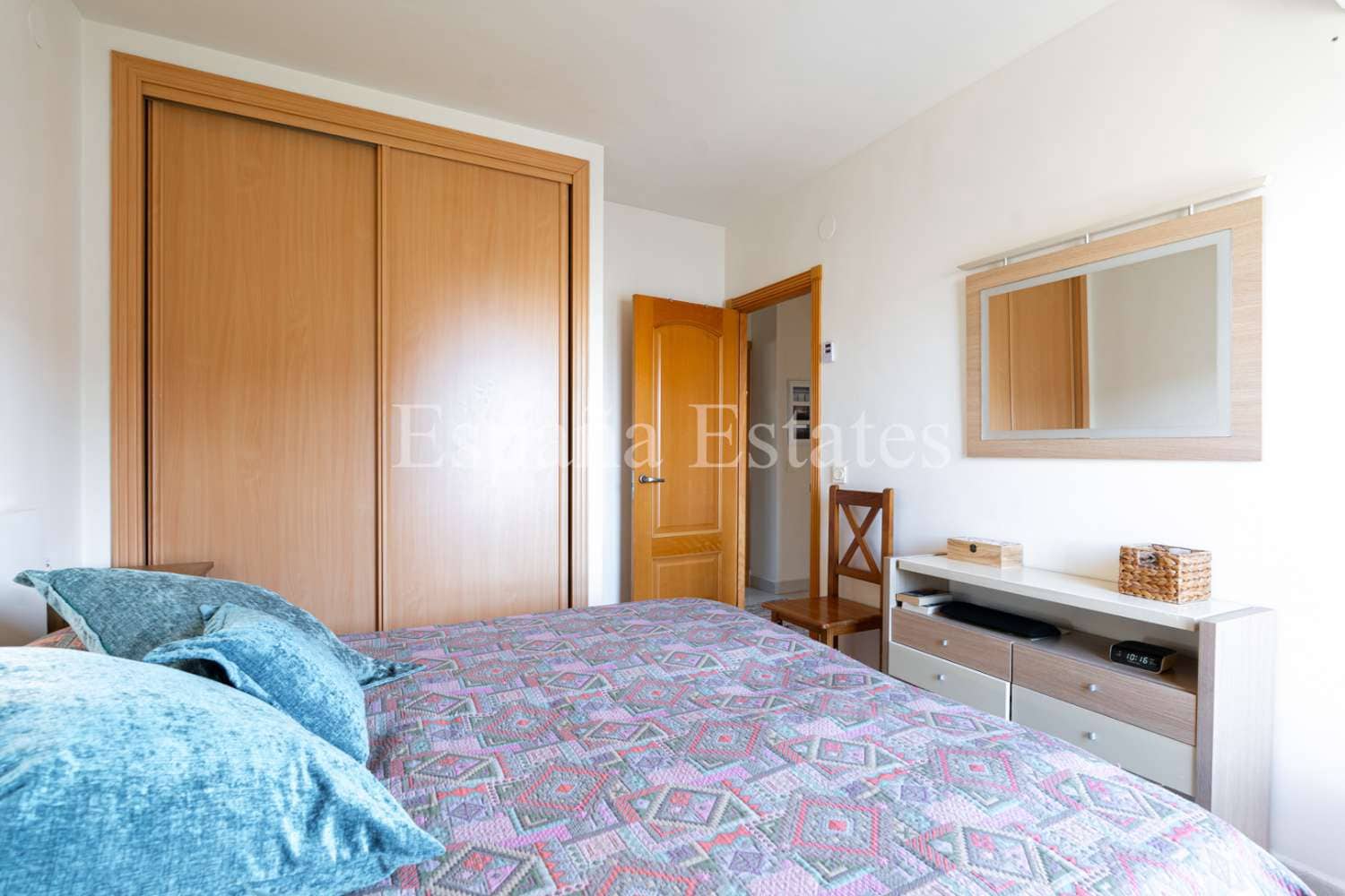 3 bedroom Beach Apartment for sale in Nerja with pool garage - € 450,000 (Ref: 9294181)