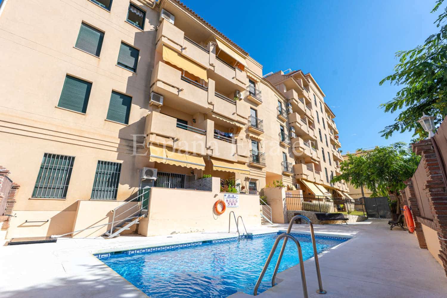 3 bedroom Beach Apartment for sale in Nerja with pool garage - € 450,000 (Ref: 9294181)