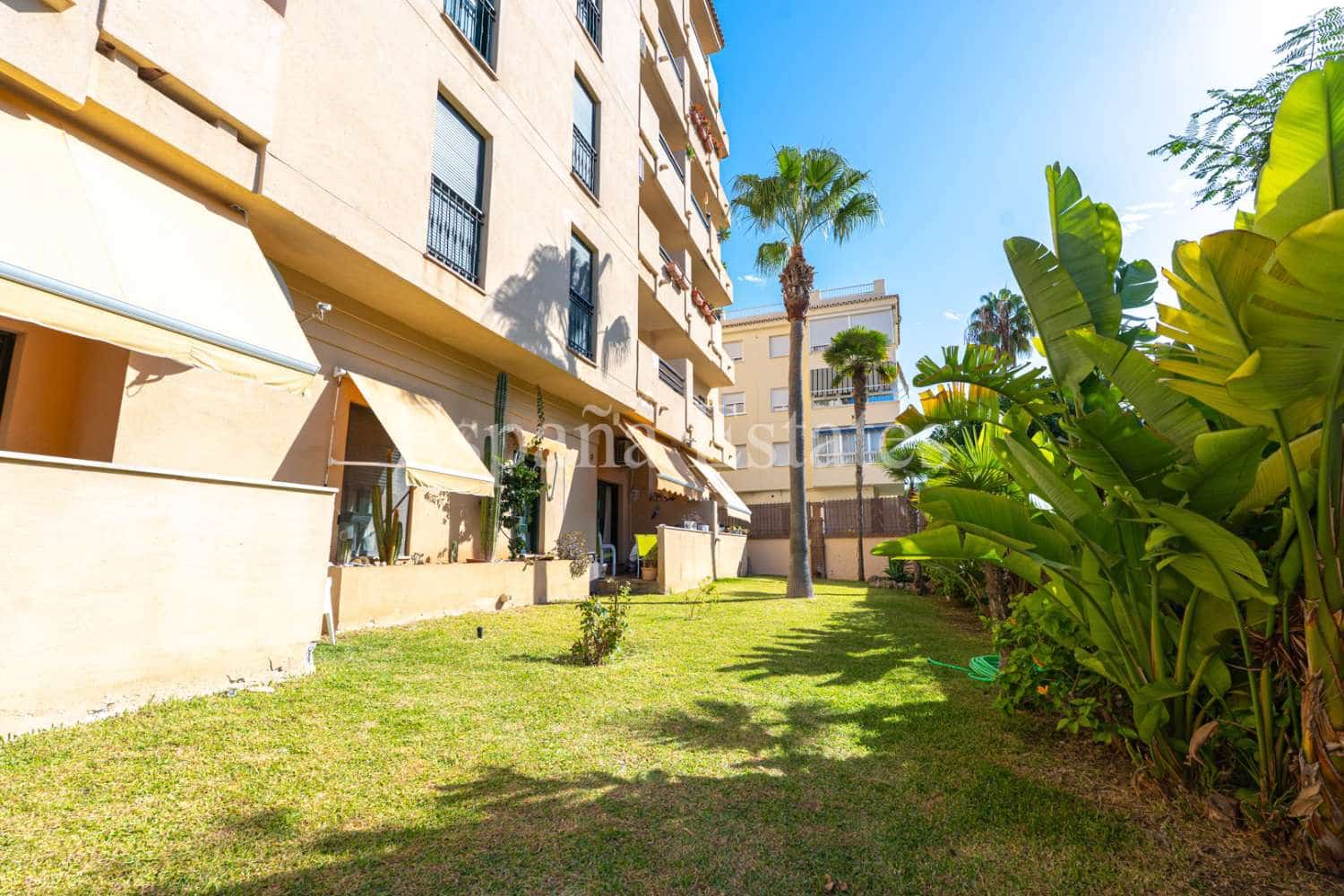 3 bedroom Beach Apartment for sale in Nerja with pool garage - € 450,000 (Ref: 9294181)