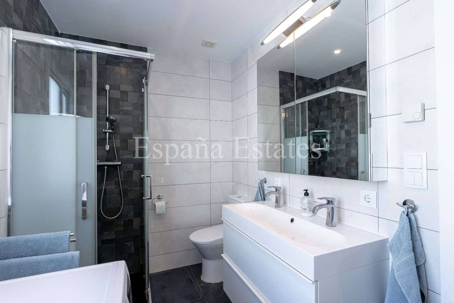 2 camera da letto Appartamento in vendita in Nerja con garage - 299.000 € (Rif: 9533369)