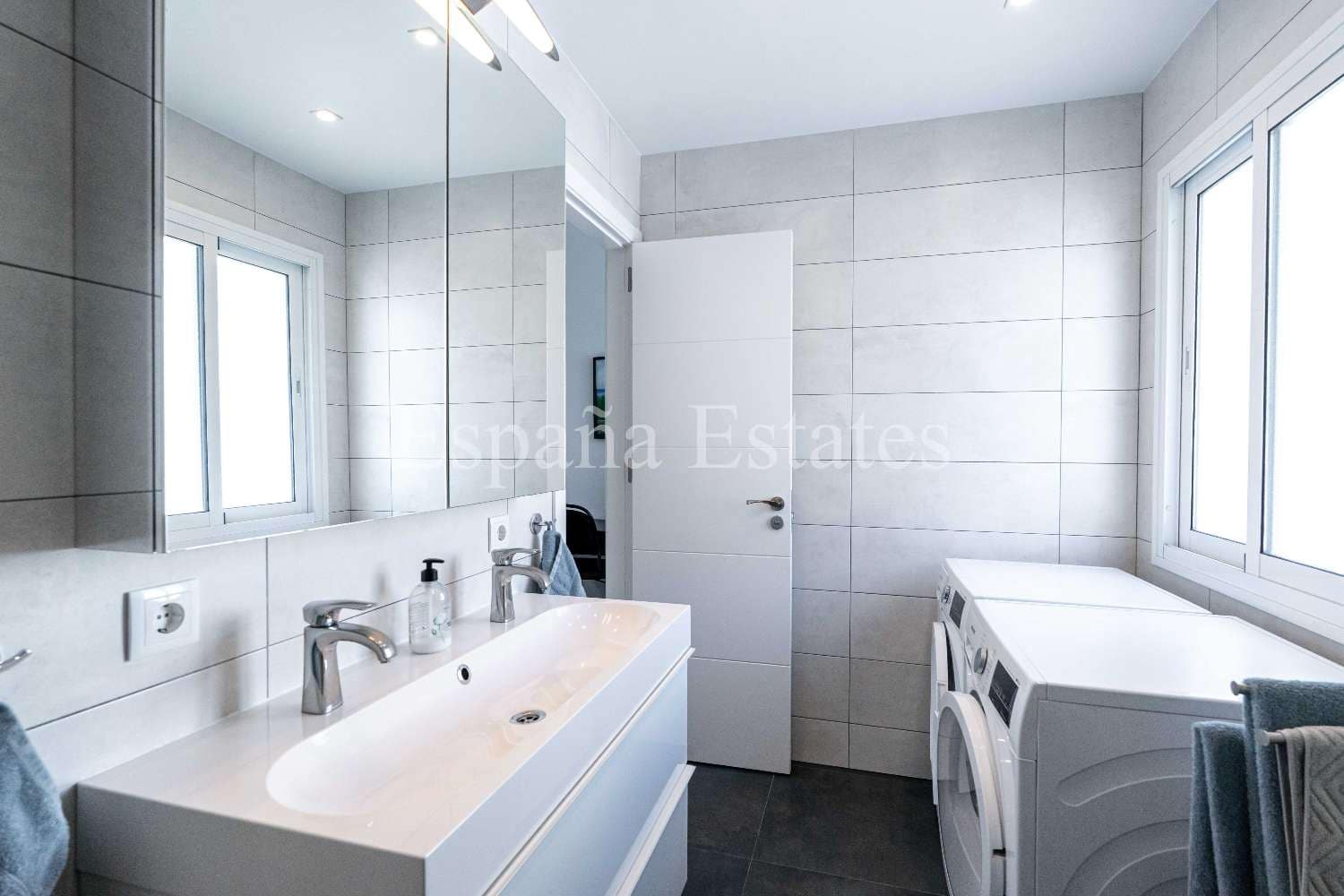 2 camera da letto Appartamento in vendita in Nerja con garage - 299.000 € (Rif: 9533369)